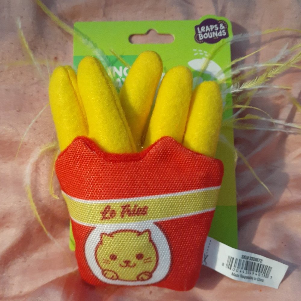 HOST PICK!! Brand New LEAPS & BOUNDS Cat Toy